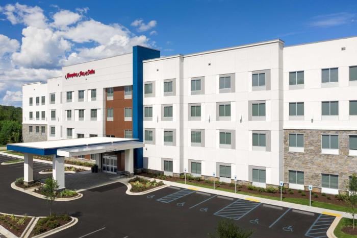 hampton inn and suites lexington columbia