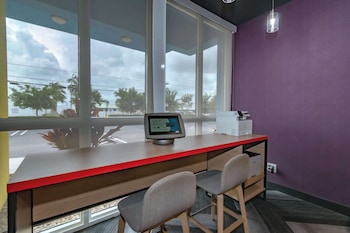 tru by hilton florida city