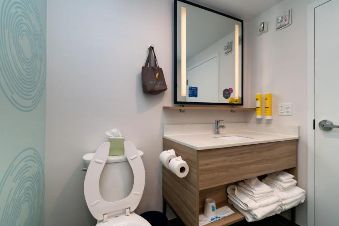 tru by hilton florida city