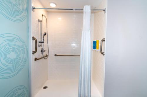 Tru By Hilton Florida City,Florida City>>Dania Beach,3 star