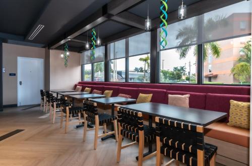 tru by hilton florida city