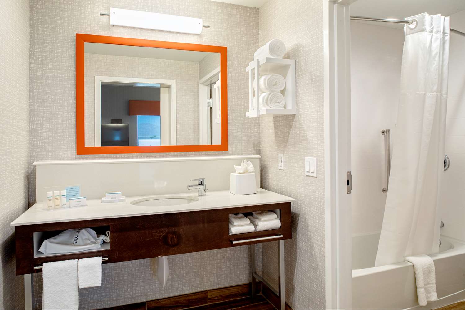 hampton inn and suites indio