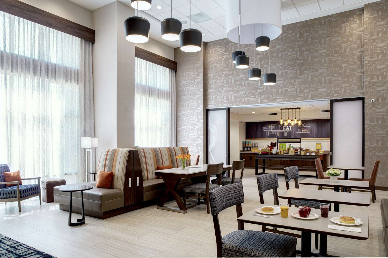 hampton inn and suites indio