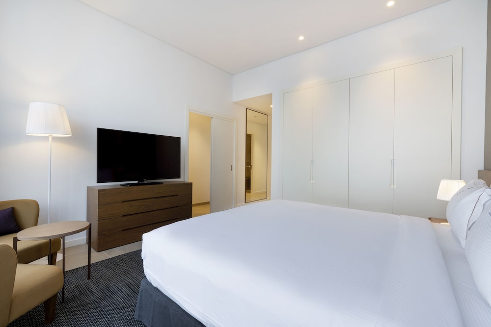 aleph doha residences curio collection by hilton