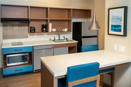 candlewood suites las vegas e tropicana an ihg hotel
