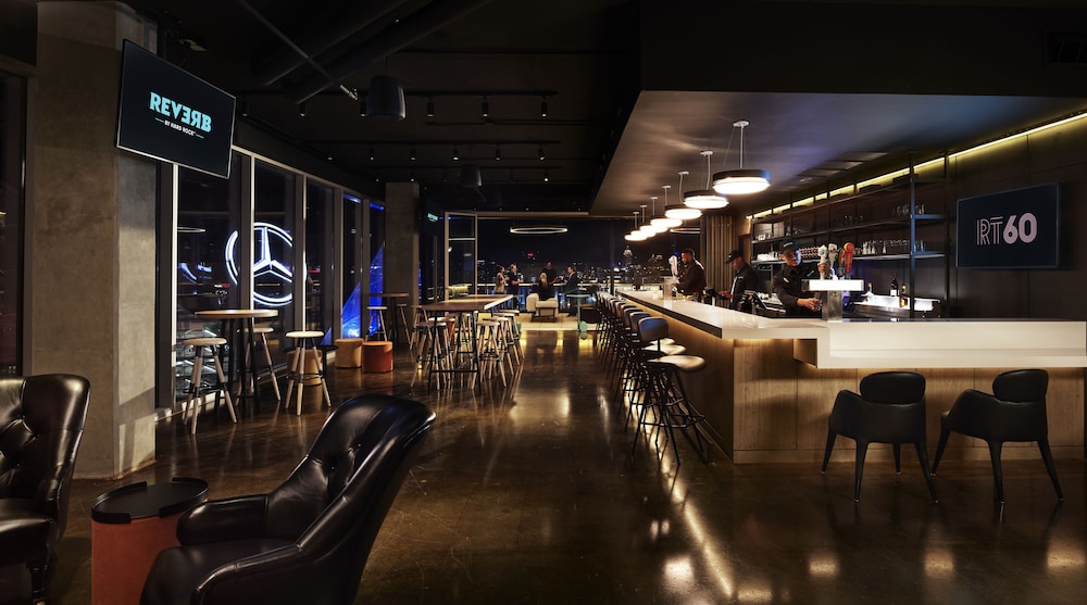 reverb by hard rock atlanta downtown