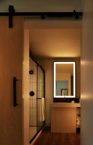 reverb by hard rock atlanta downtown