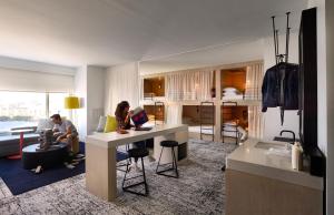 reverb by hard rock atlanta downtown