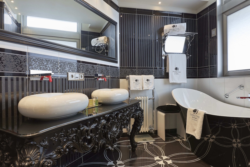 doubletree by hilton a coruna