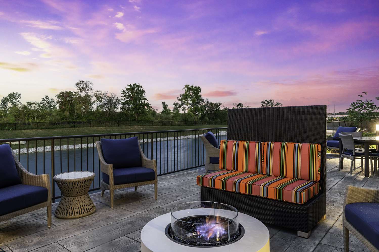 hilton garden inn fort wayne north
