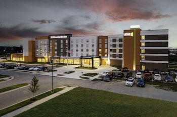 hilton garden inn fort wayne north