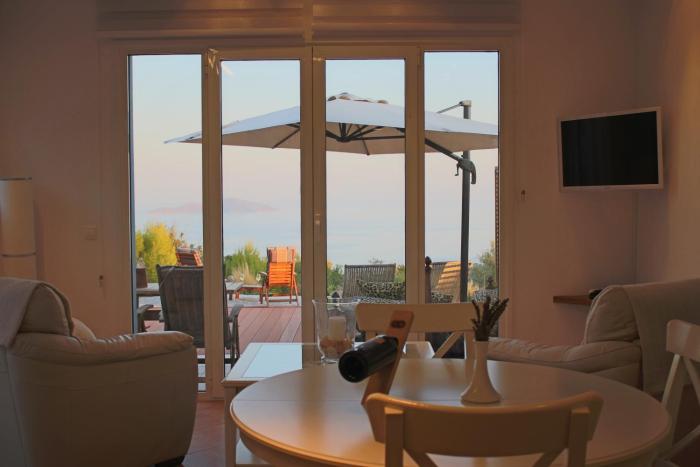 the infinity 180 luxury suites adults only