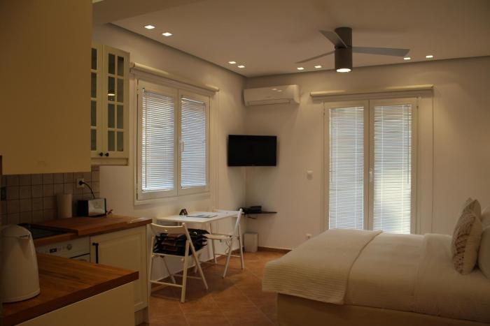 the infinity 180 luxury suites adults only