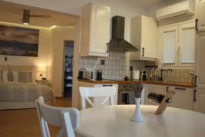 the infinity 180 luxury suites adults only