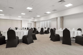 oaks toowoomba hotel
