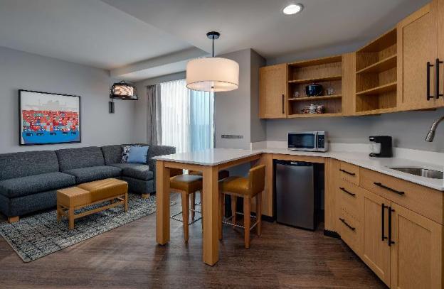 hyatt place boston seaport district