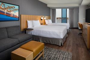hyatt place boston seaport district