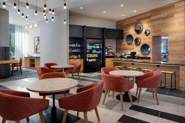 hyatt place boston seaport district