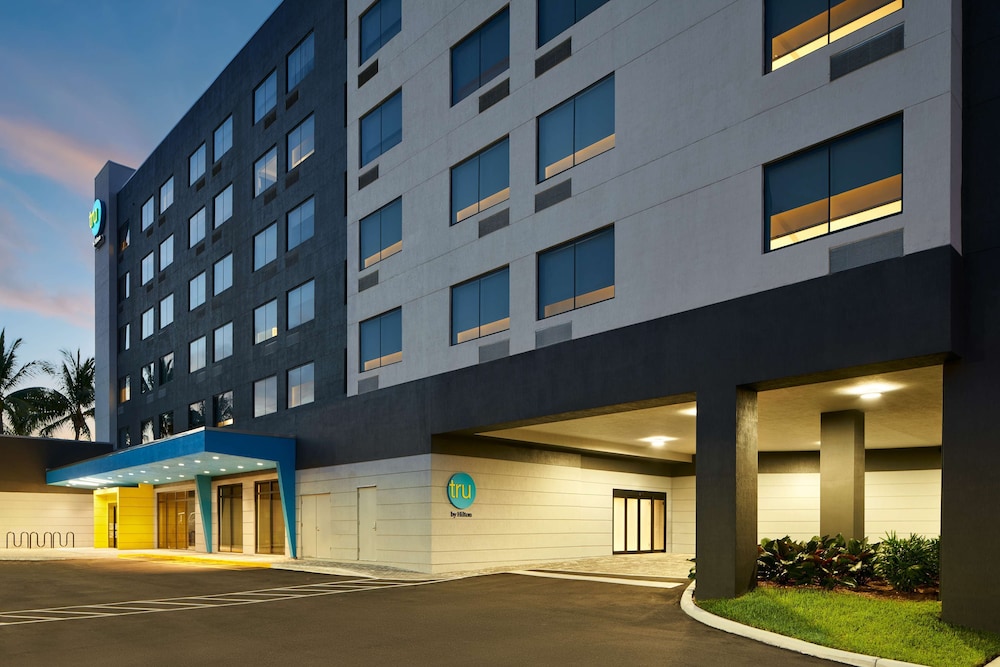 tru by hilton ft lauderdale airport