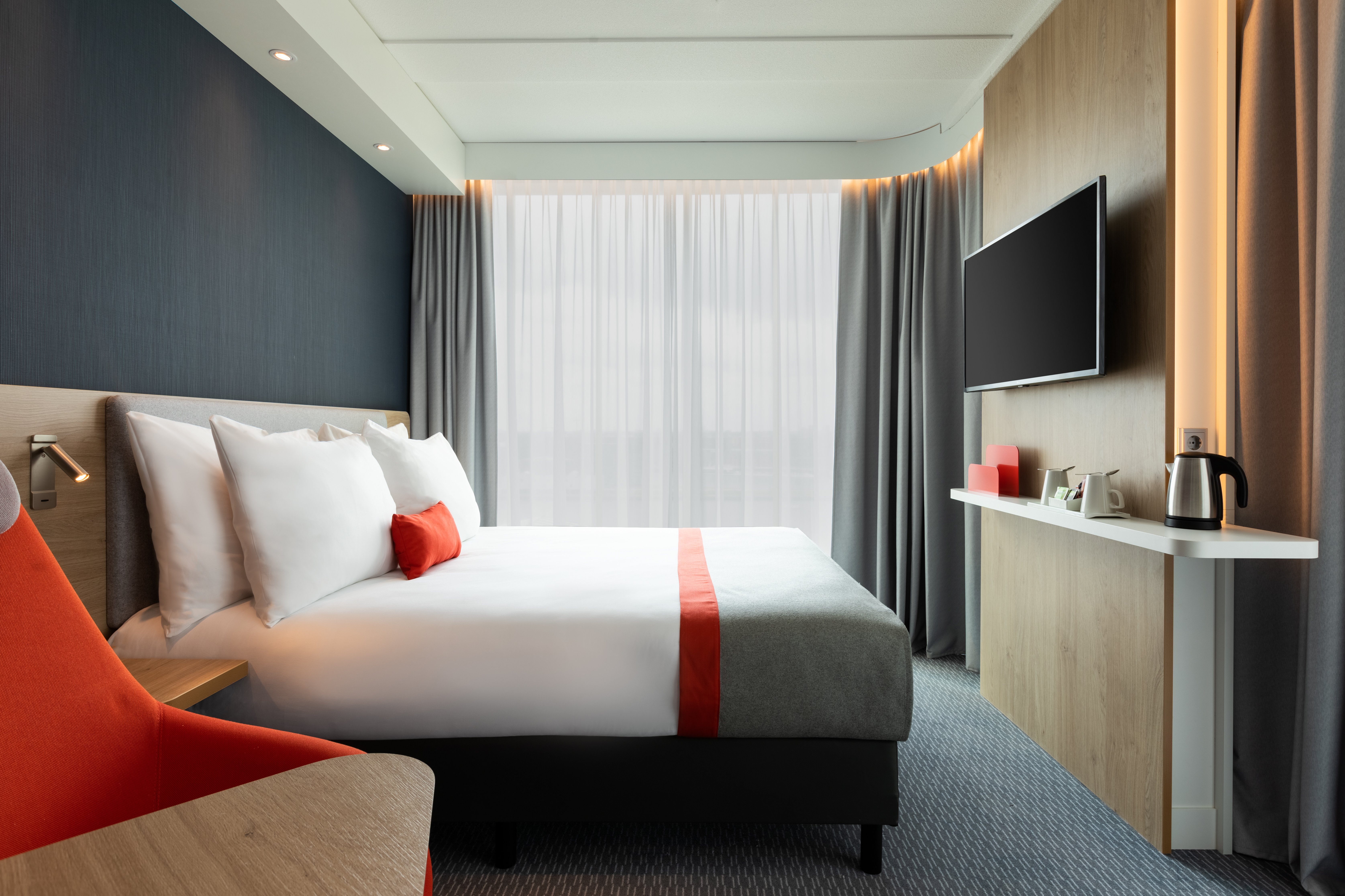 holiday inn express amsterdam north riverside an ihg hotel