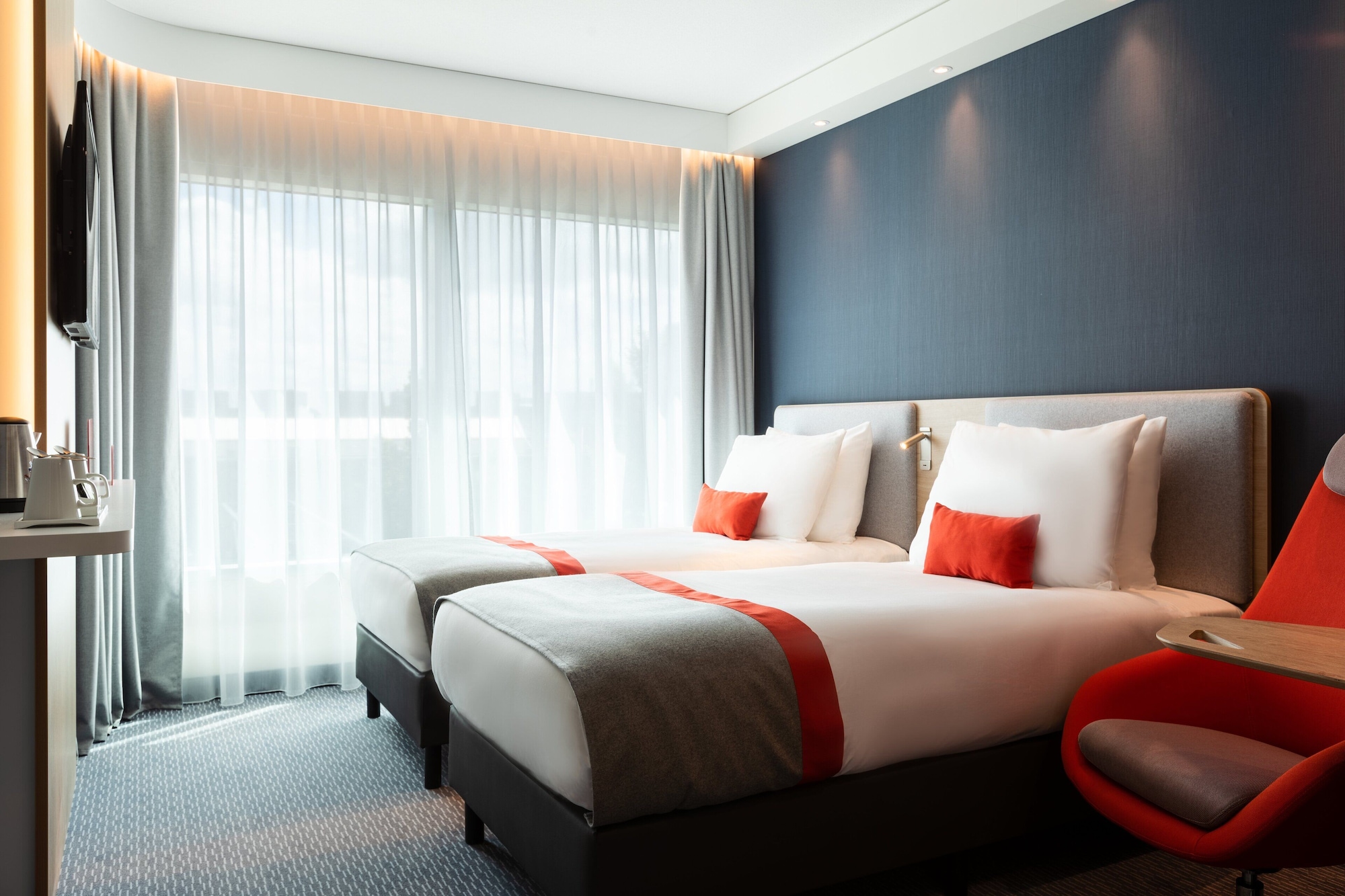 holiday inn express amsterdam north riverside an ihg hotel
