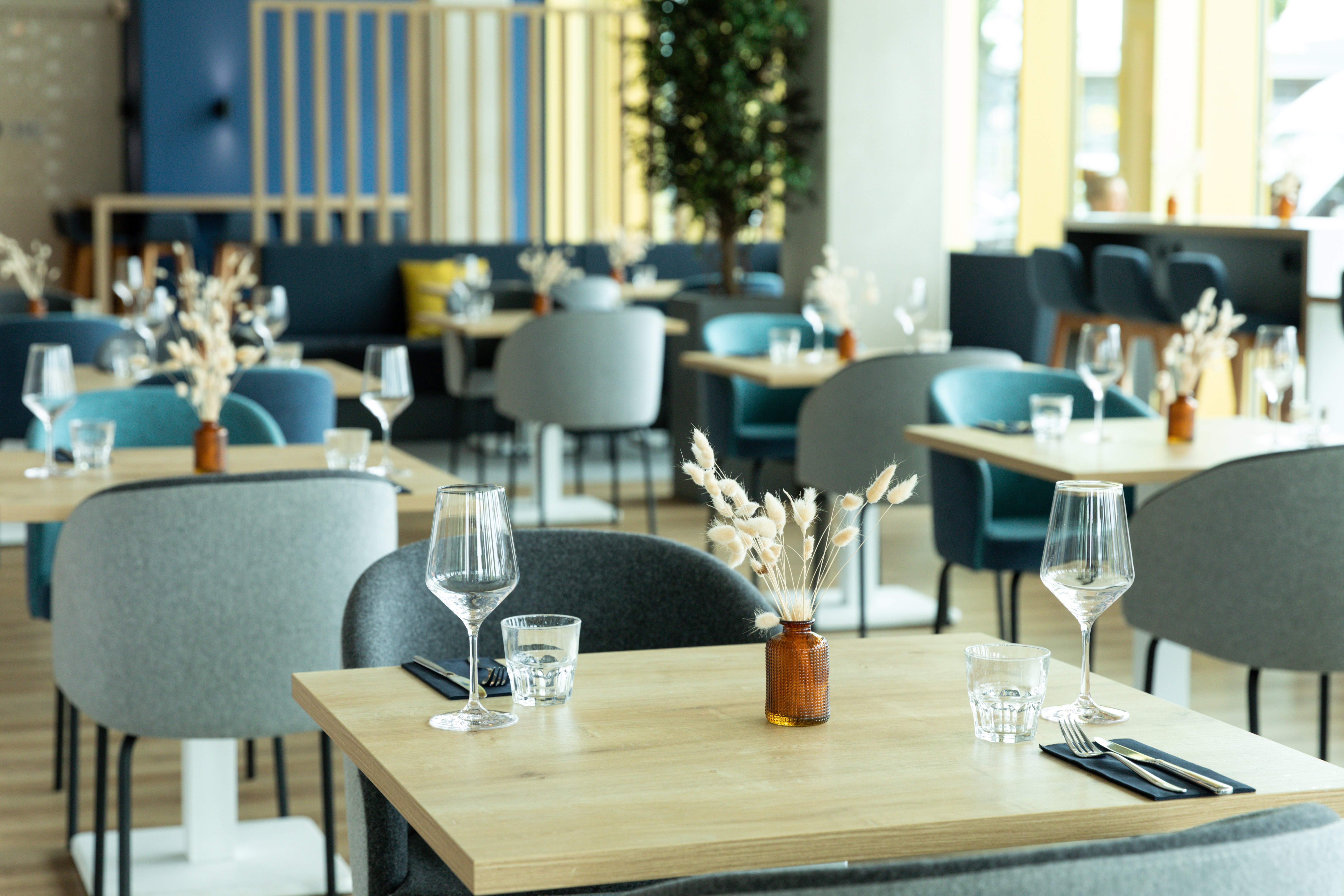holiday inn express amsterdam north riverside an ihg hotel