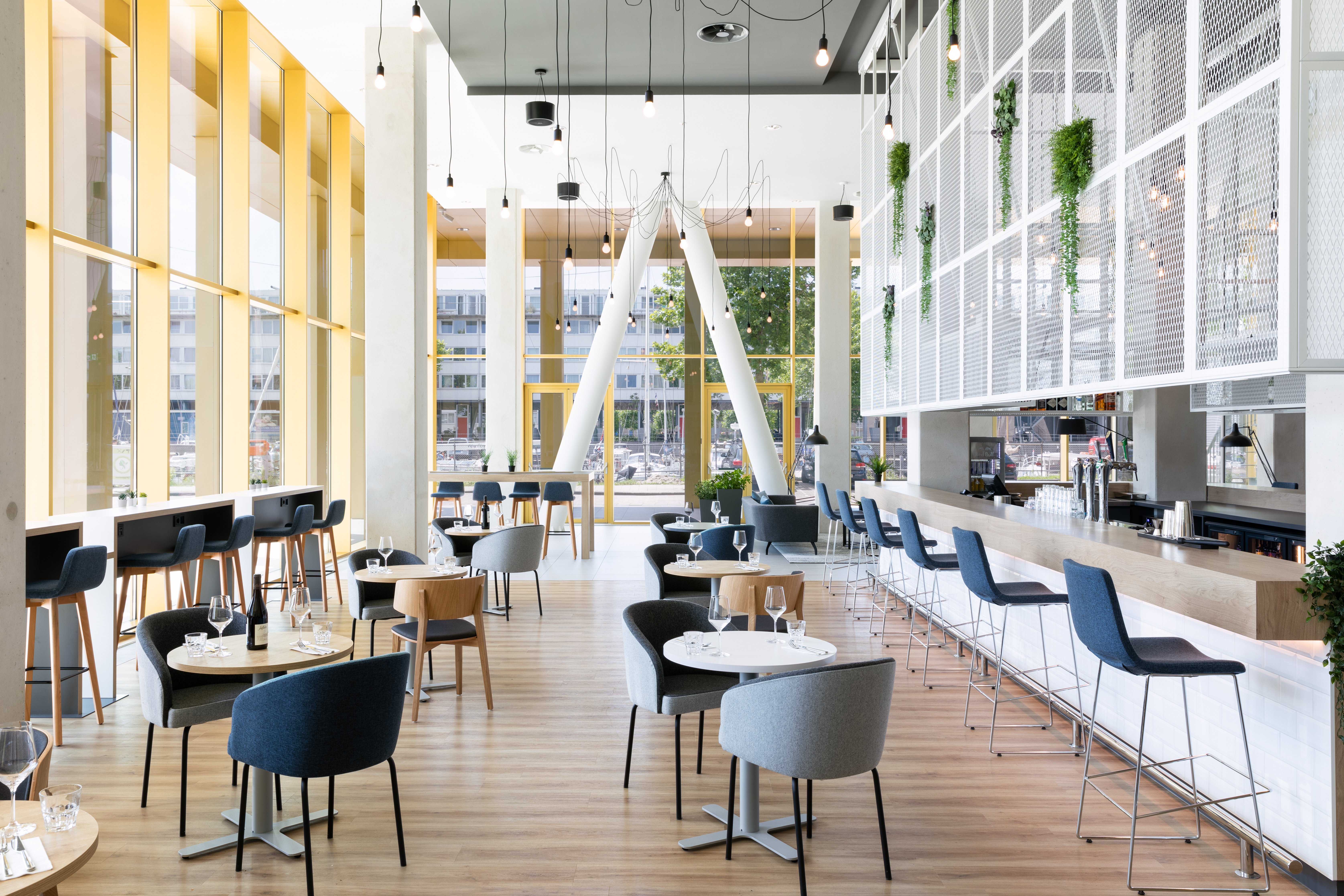 holiday inn express amsterdam north riverside an ihg hotel