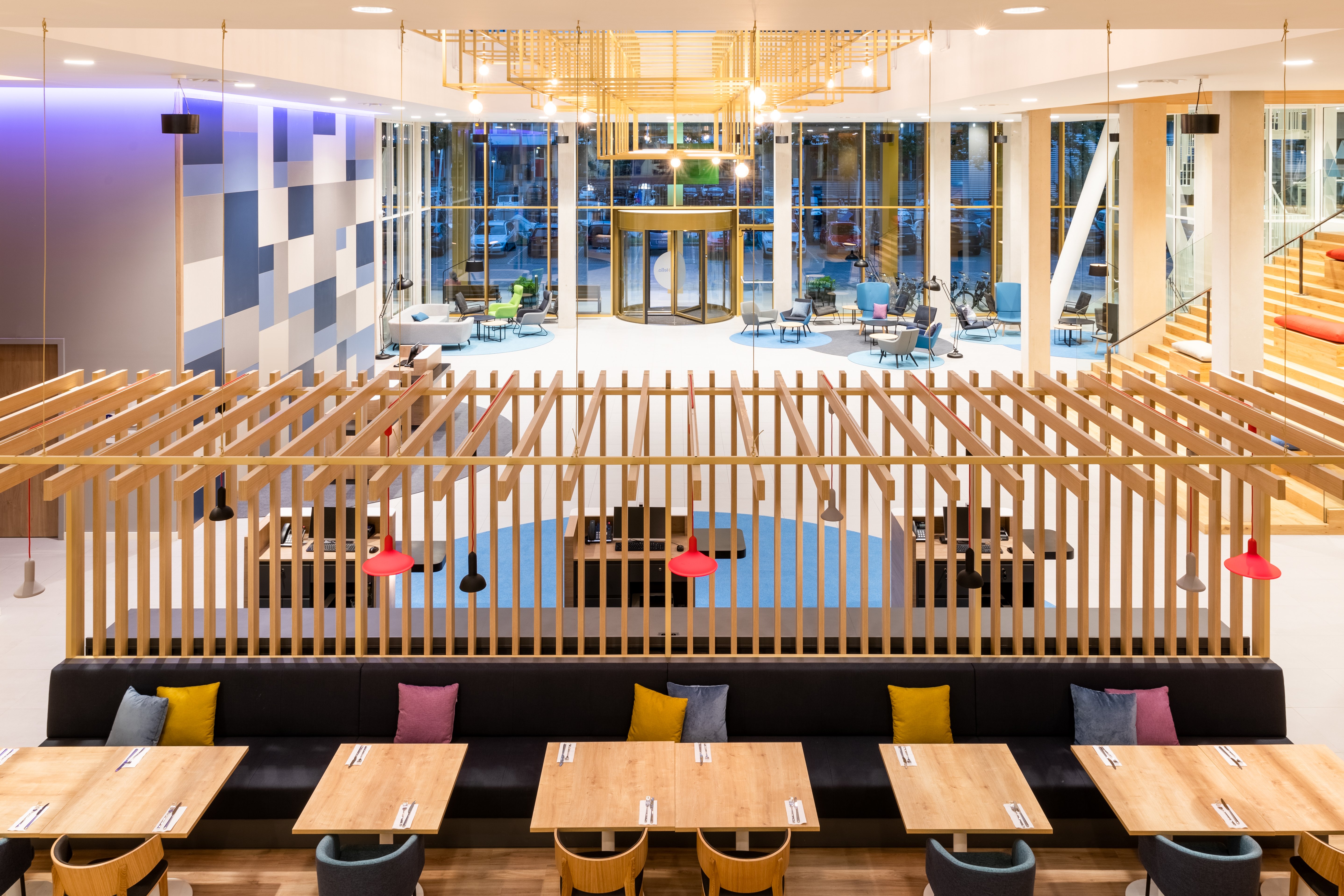 holiday inn express amsterdam north riverside an ihg hotel