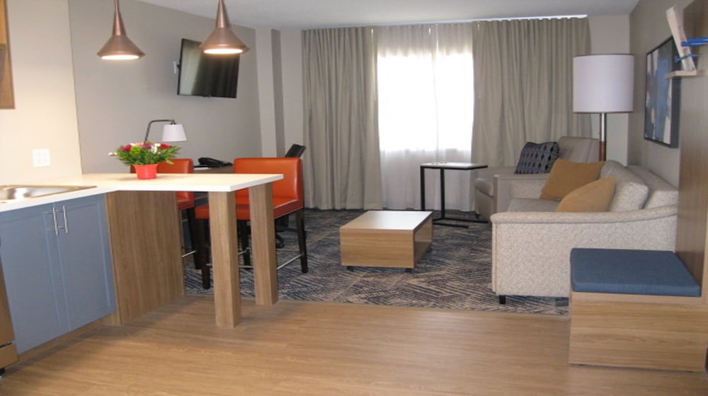 candlewood suites cleveland south independence an ihg hotel
