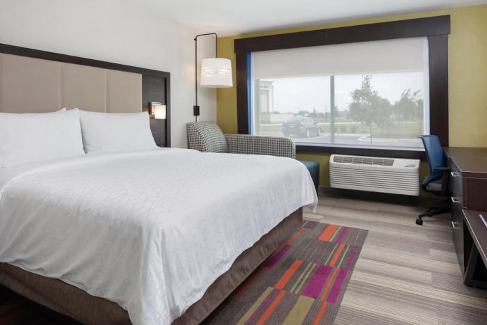 hol inn exp bourbonnais east bradley