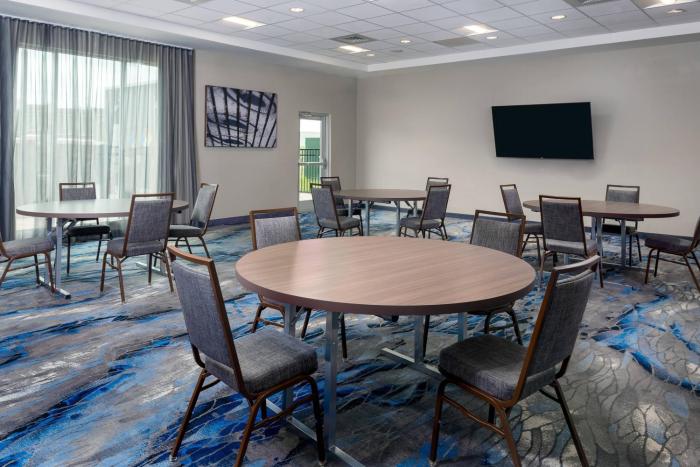 fairfield inn and suites by marriott charlotte monroe