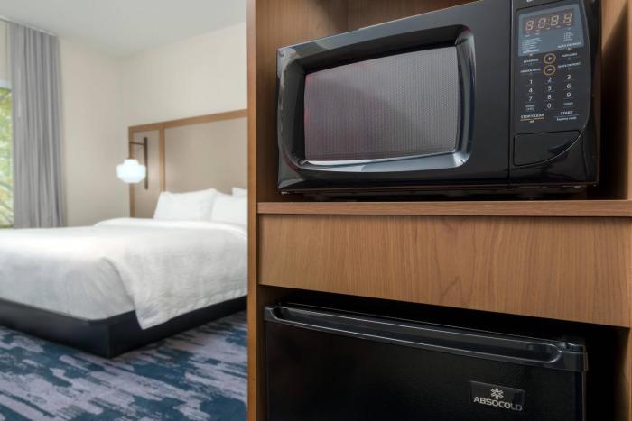 fairfield inn and suites by marriott charlotte monroe