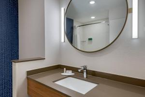 fairfield inn and suites by marriott charlotte monroe