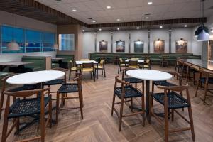 fairfield inn and suites by marriott charlotte monroe