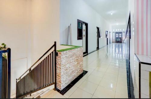 reddoorz near plaza araya 2