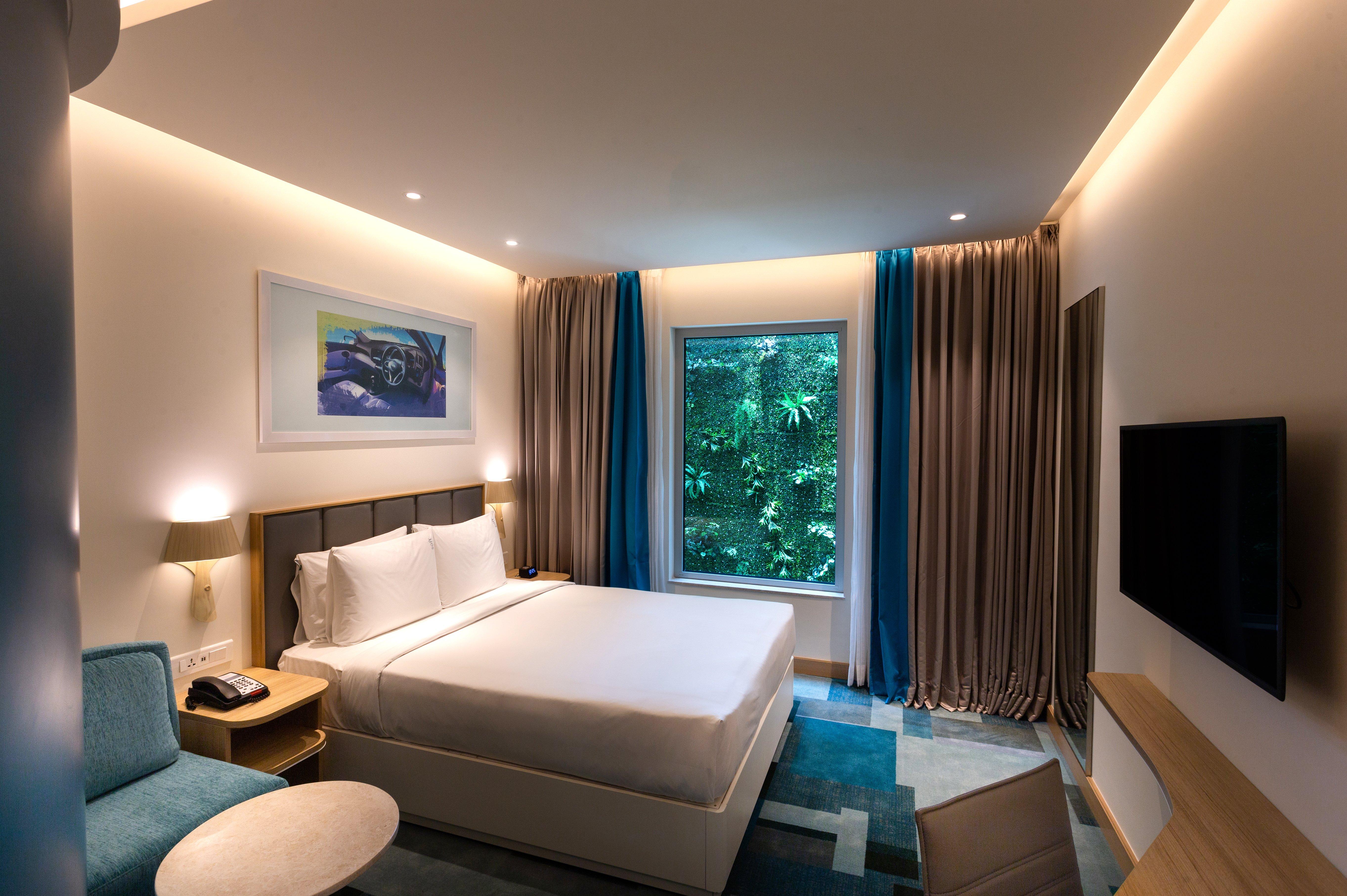 holiday inn express and suites bengaluru old madras road