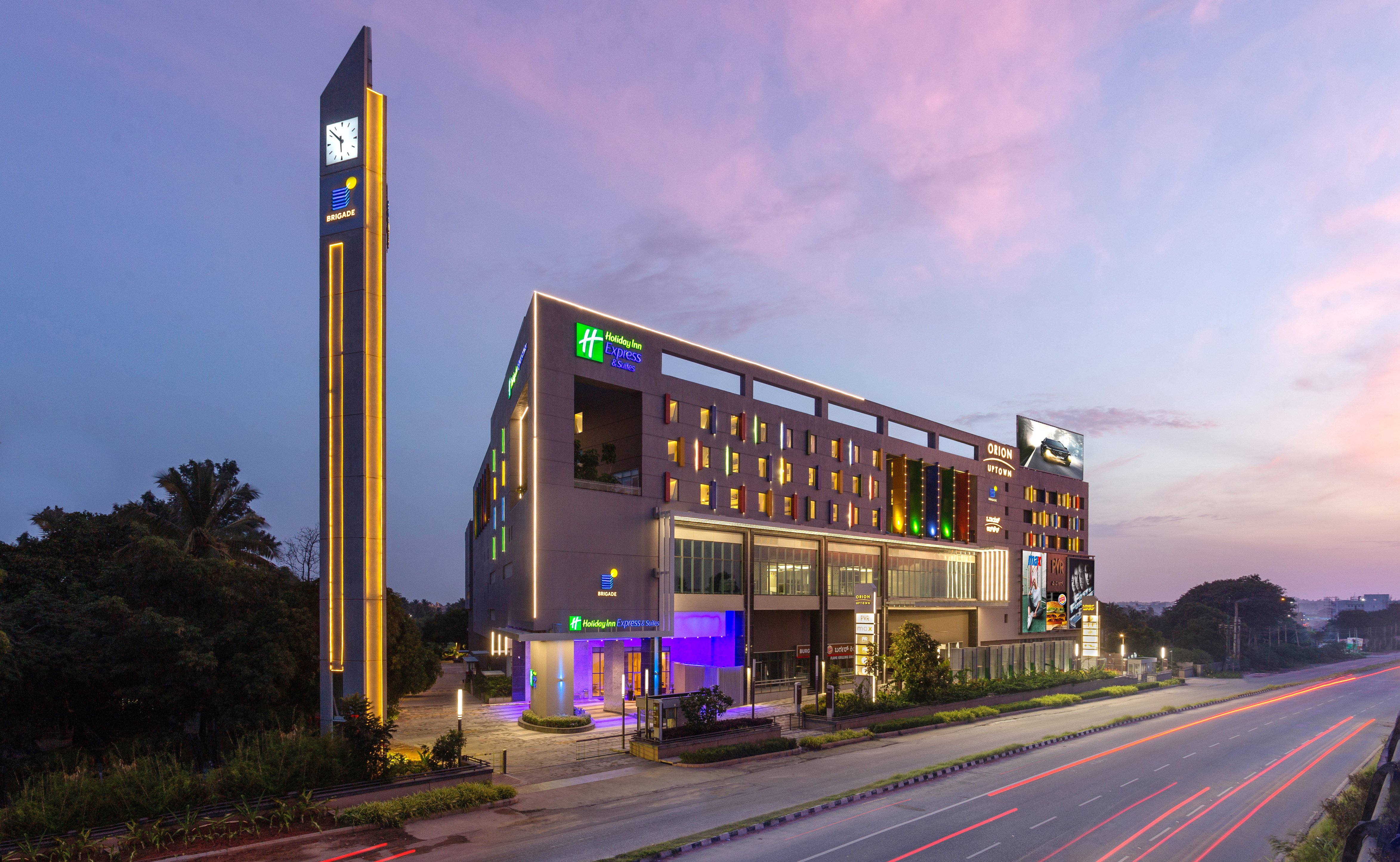 holiday inn express and suites bengaluru old madras road