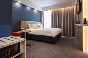 holiday inn express nice grand arenas an ihg hotel