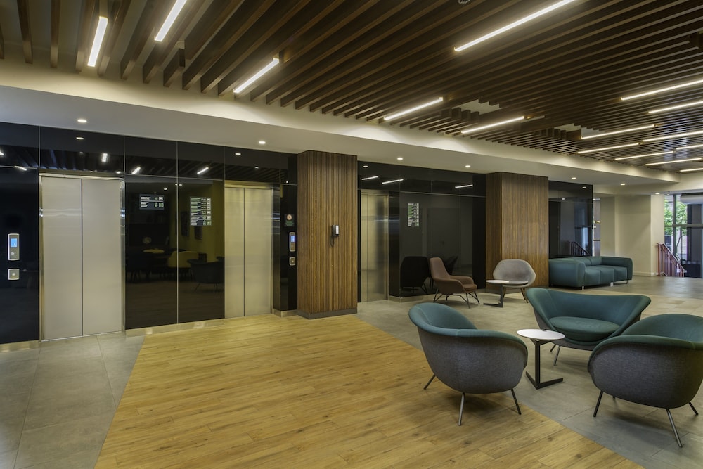 holiday inn yerevan republic square an ihg hotel