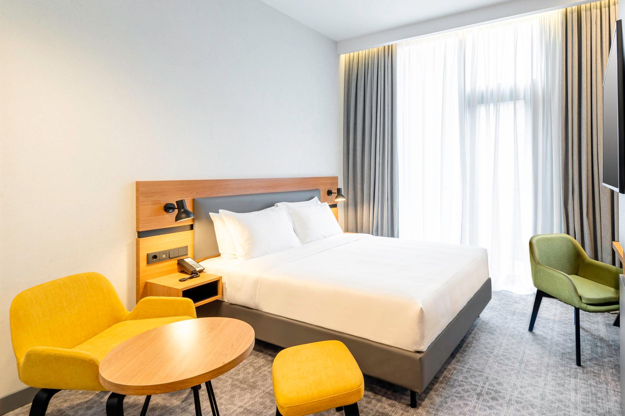 holiday inn yerevan republic square an ihg hotel