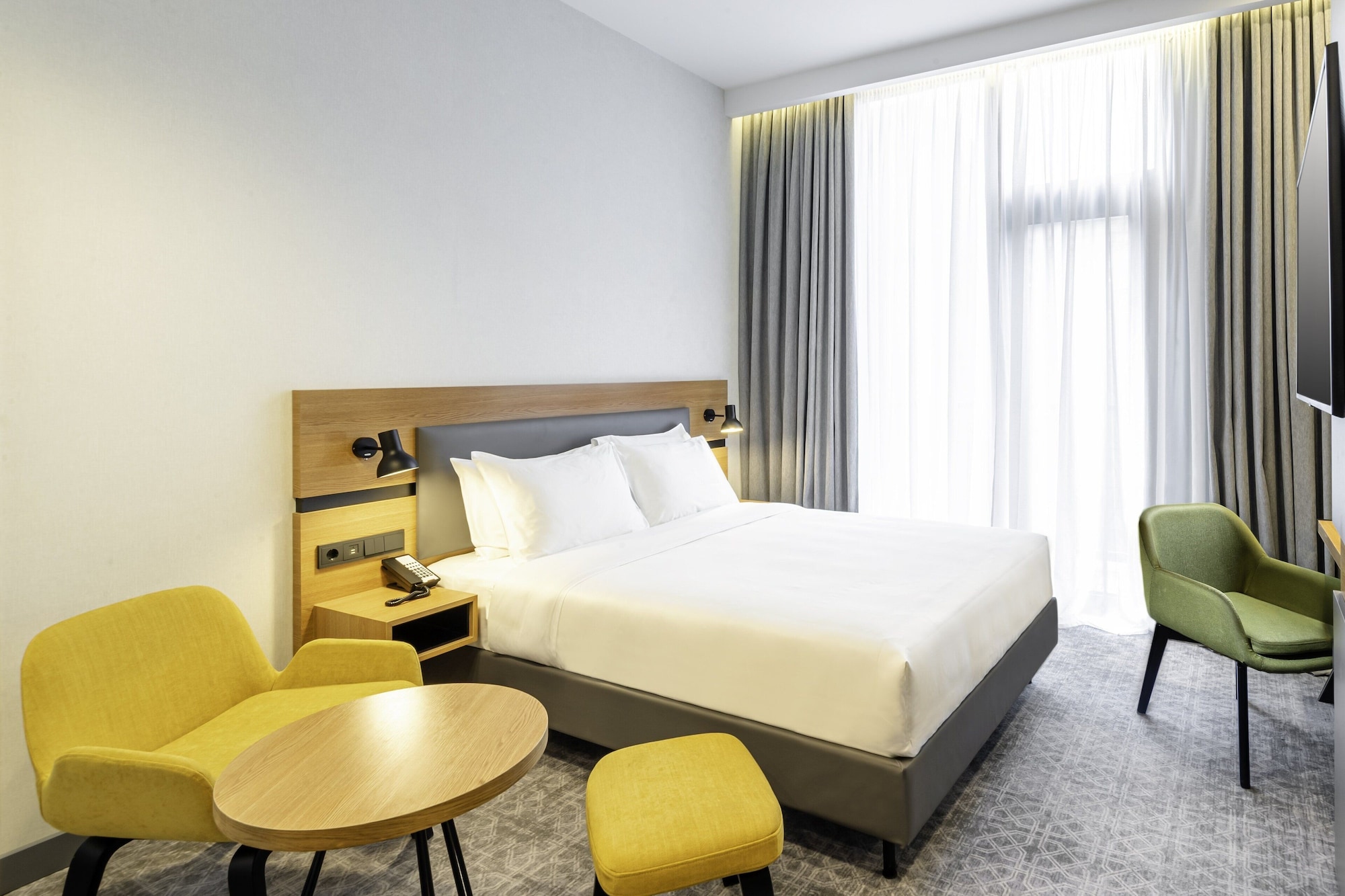 holiday inn yerevan republic square an ihg hotel