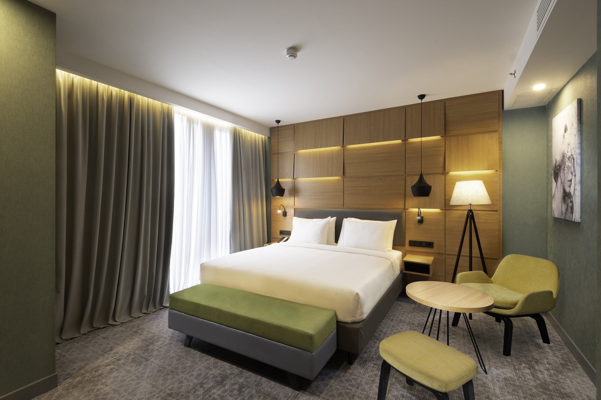 holiday inn yerevan republic square an ihg hotel