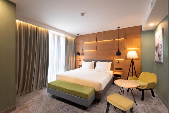 holiday inn yerevan republic square an ihg hotel