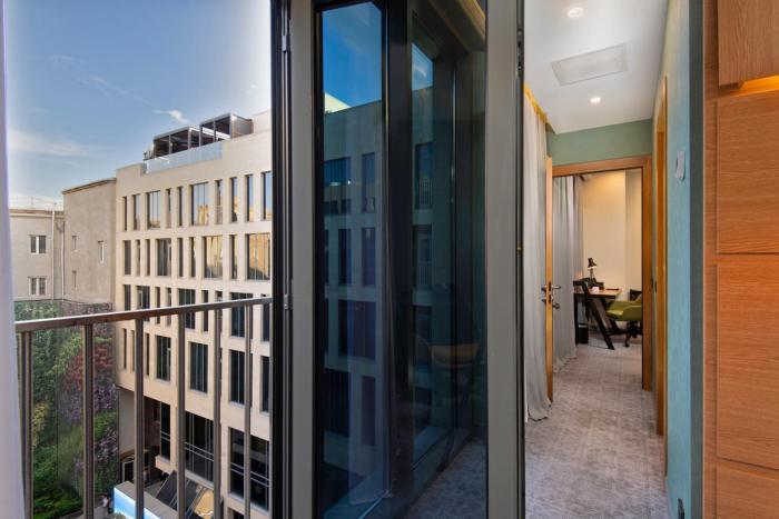 holiday inn yerevan republic square an ihg hotel
