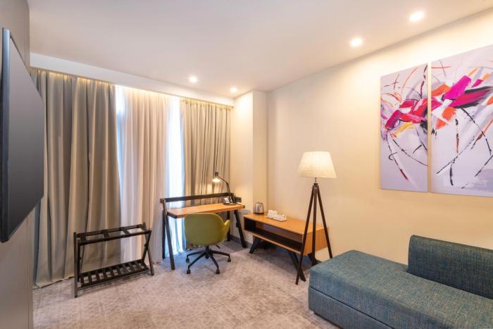 holiday inn yerevan republic square an ihg hotel