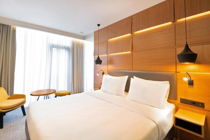 holiday inn yerevan republic square an ihg hotel