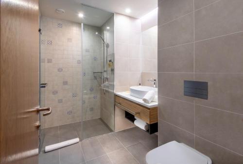 holiday inn yerevan republic square an ihg hotel