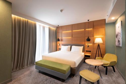 holiday inn yerevan republic square an ihg hotel