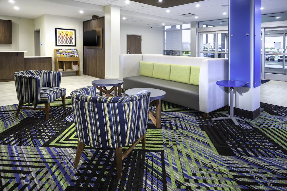 holiday inn express and suites fort myers airport