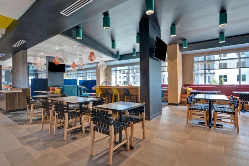 tru by hilton st petersburg downtown central ave fl